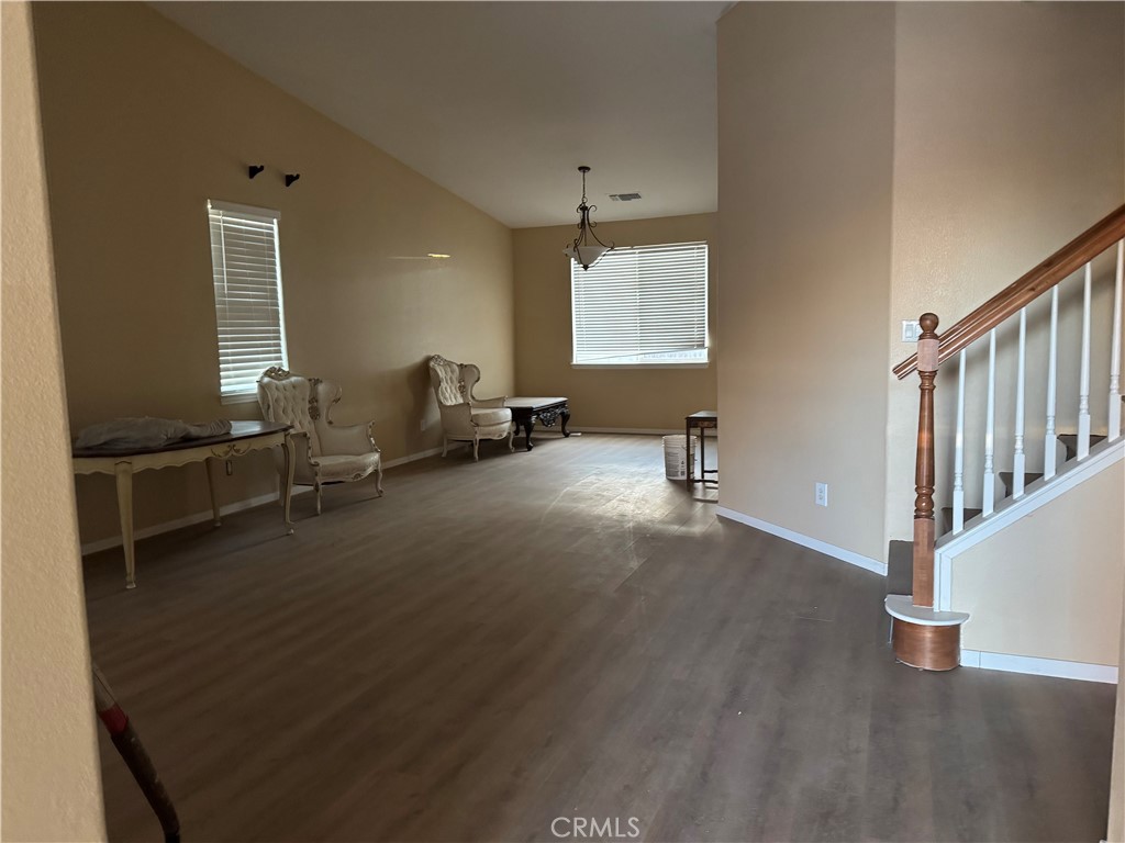 594 Hyacinth Road San Jacinto, CA 92582 - Photo 2 of 6