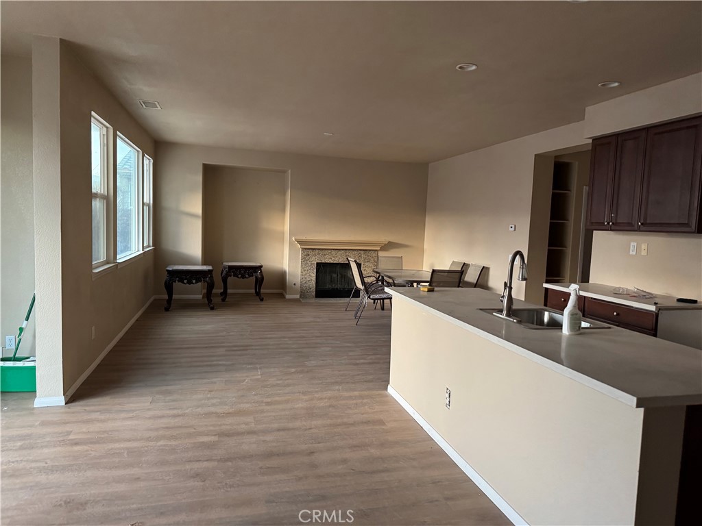 594 Hyacinth Road San Jacinto, CA 92582 - Photo 3 of 6