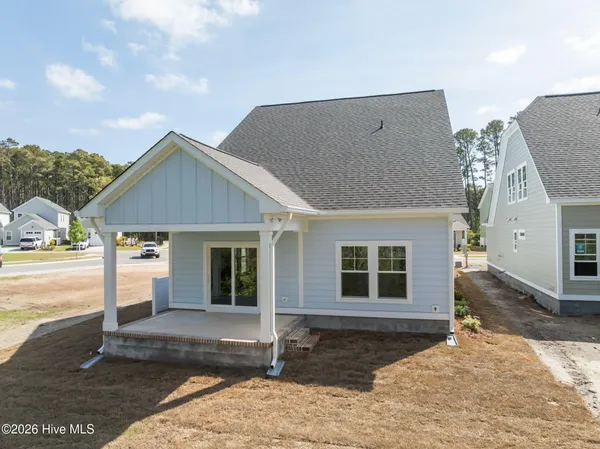 $599,900 | 102 Freedom Park Road, Beaufort, NC 28516