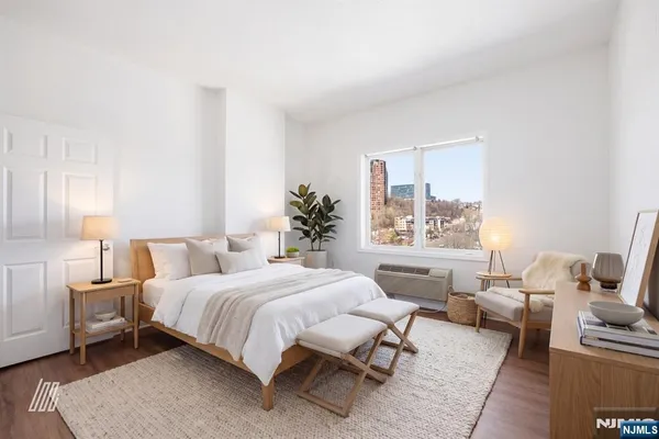 $2,700 | 1304 City Place, Edgewater, NJ 07020