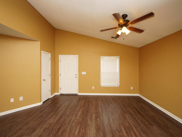 172 2 Pond Loop Ladson, SC 29456 - Photo 4 of 29 04