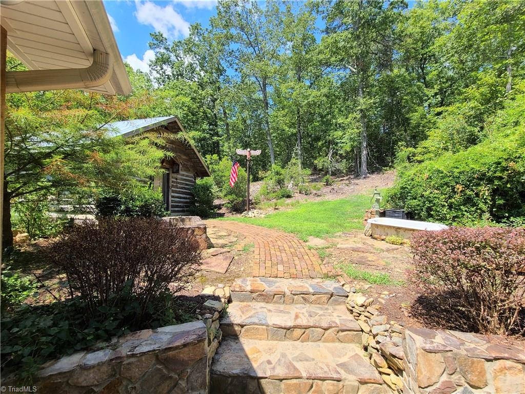 1454 Doyle Cromer Road King, NC 27021 - Photo 28 of 34