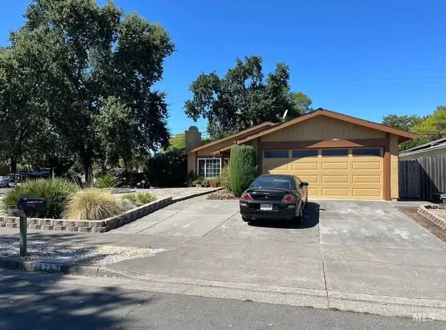 $600,000 | 375 Santa Clara Place, Santa Rosa, CA 95401