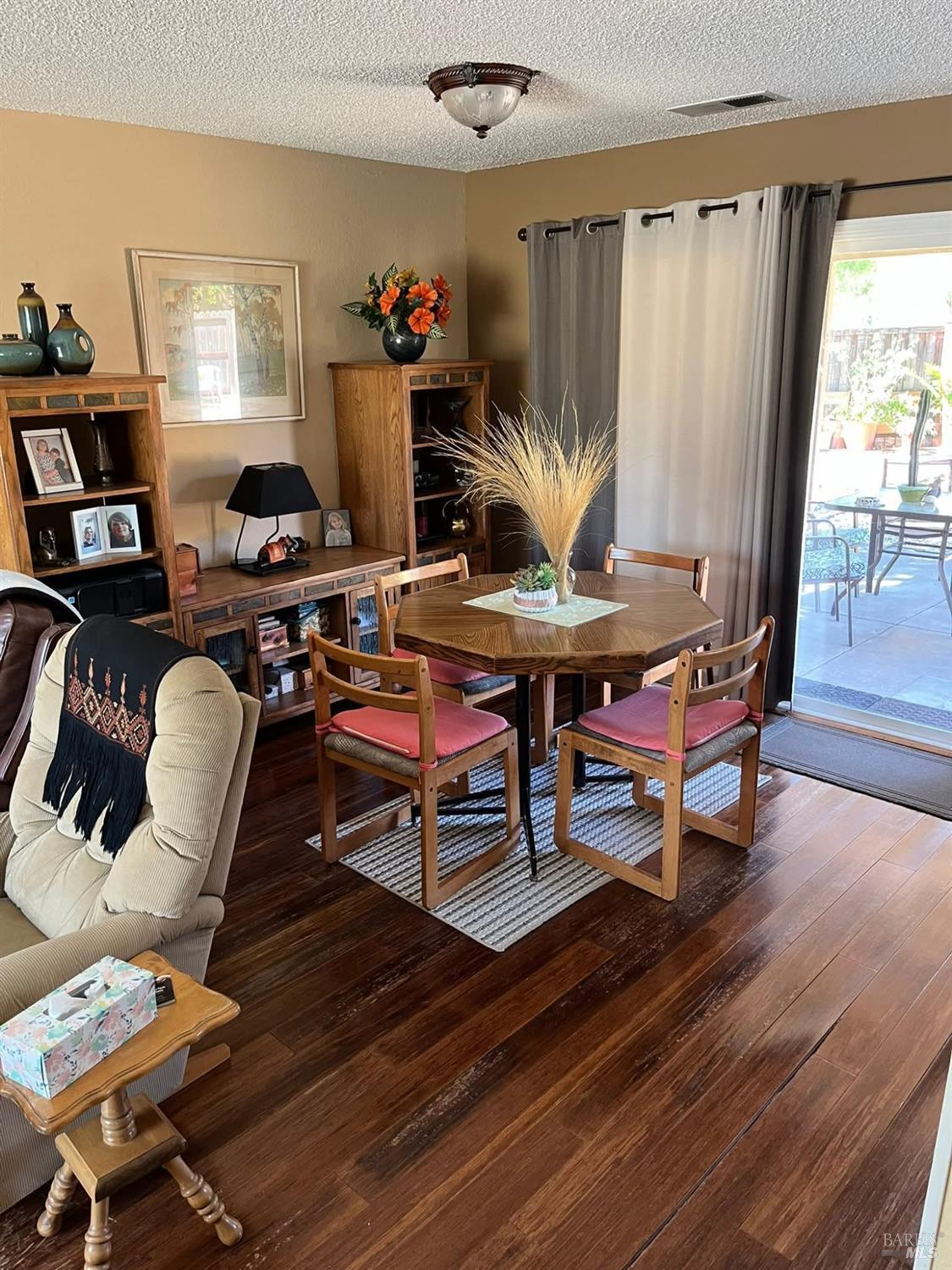 375 Santa Clara Place Santa Rosa, CA 95401 - Photo 6 of 20