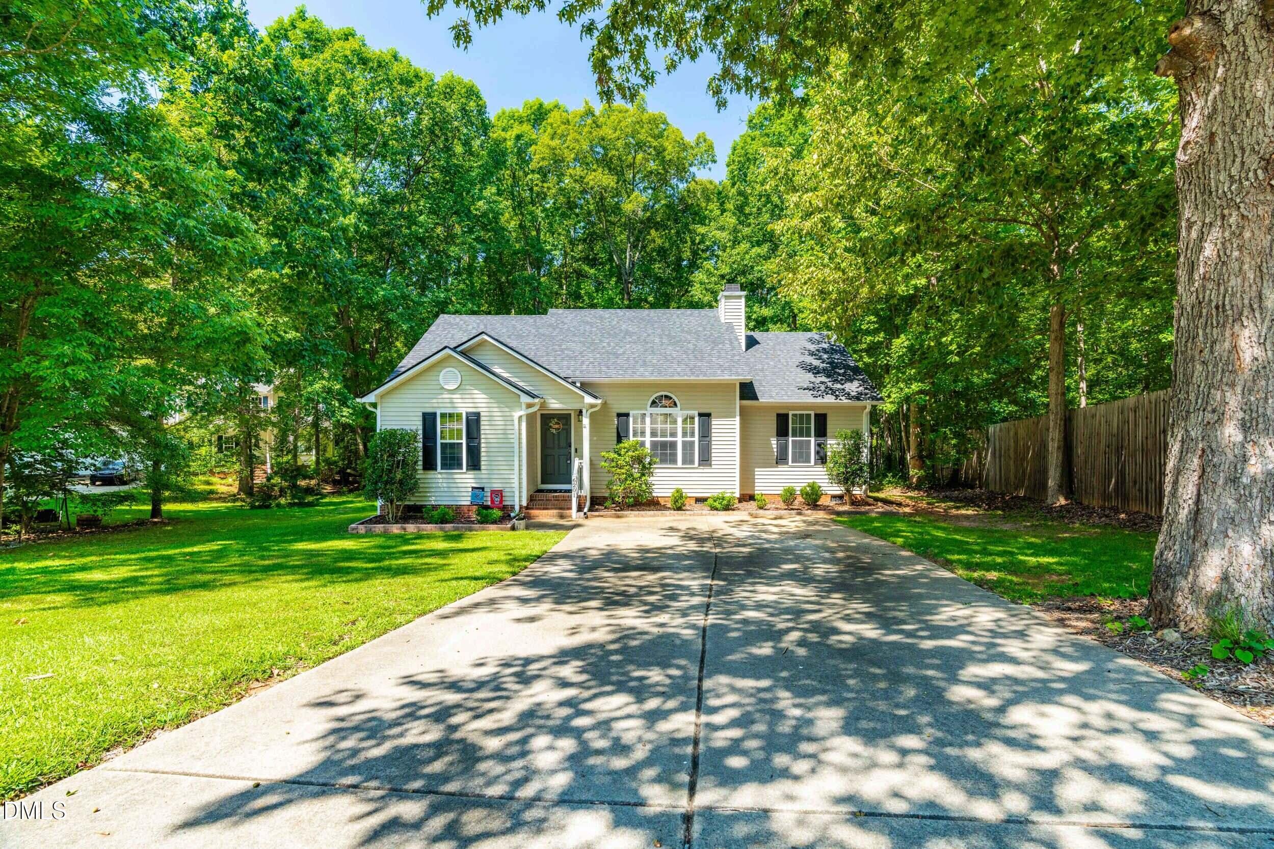 6201 Lilly Strm Court Willow Spring, NC 27592 - Photo 3 of 30 3_dsc02119