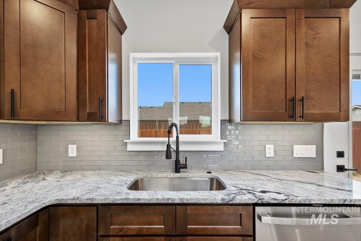 375 Locust Street Hazelton, ID 83335 - Photo 16 of 33 Gallery Image 16