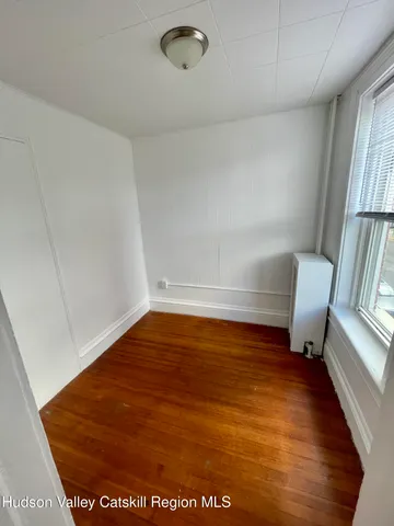 $1,995 | 320 Warren Street, Unit 2, Hudson, NY 12534