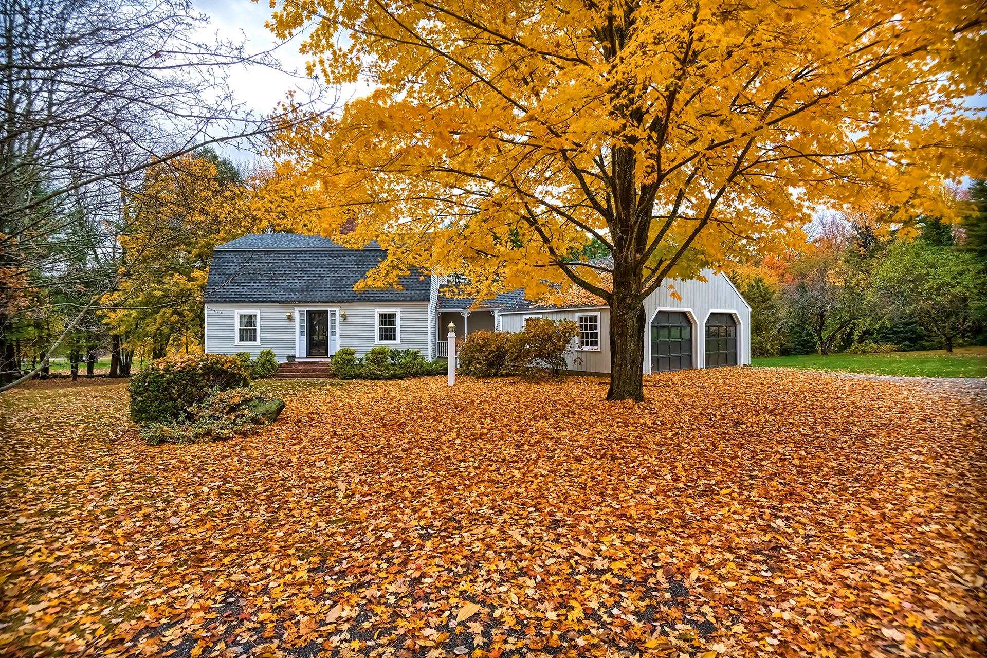 346 Mountain Road Concord, NH 03301 - Photo 2 of 40