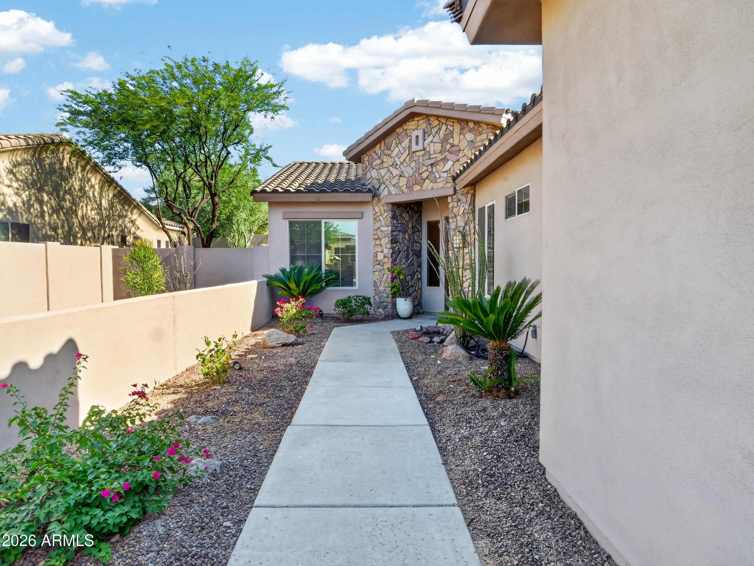 1915 East Latona Road Phoenix, AZ 85042 - Photo 32 of 48