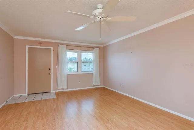 $144,900 | 7975 58th Avenue North, Unit 409, St. Petersburg, FL 33709