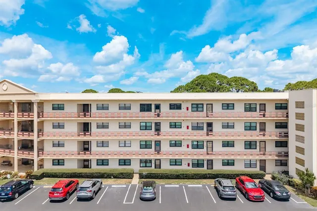 $144,900 | 7975 58th Avenue North, Unit 409, St. Petersburg, FL 33709