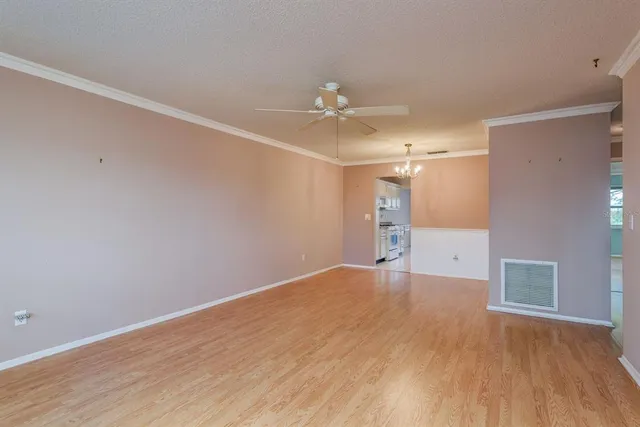 $144,900 | 7975 58th Avenue North, Unit 409, St. Petersburg, FL 33709