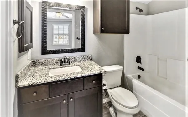 $2,400 | 301 Southwest Parkway, Unit 317, College Station, TX 77840