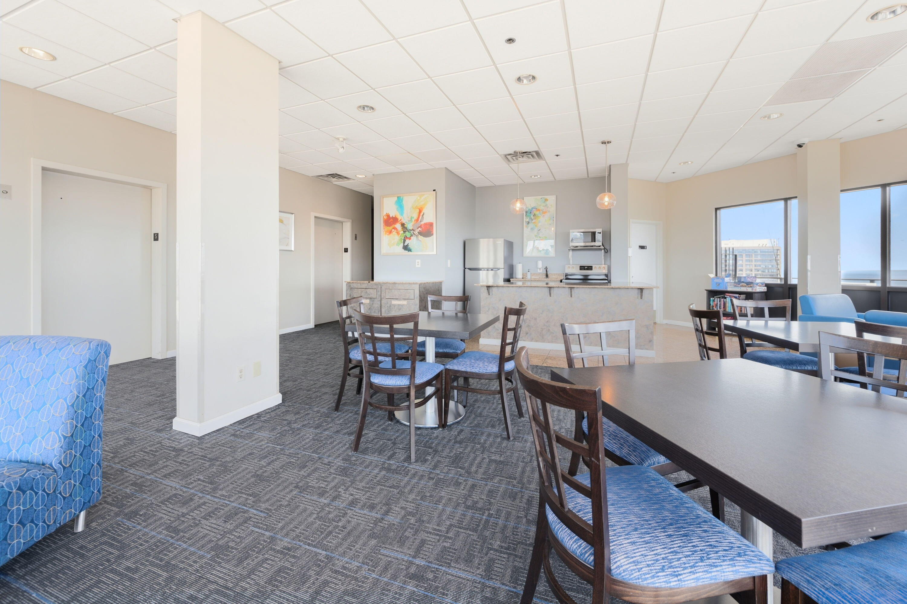 1633 North Prospect Avenue, Unit 5D Milwaukee, WI 53202 - Photo 31 of 38 This owner amenity adds flexible space outside the condo—perfect for meeting friends, relaxing with a book, or enjoying the view from above.