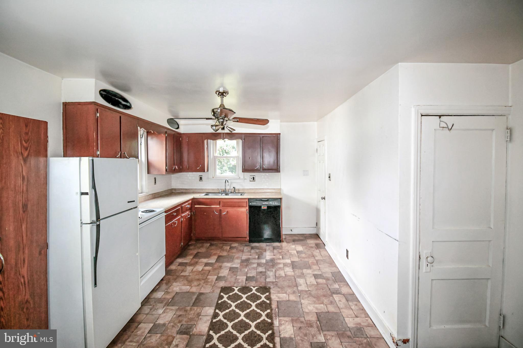 311 Valley Road Enola, PA 17025 - Photo 5 of 12 Gallery Image 5