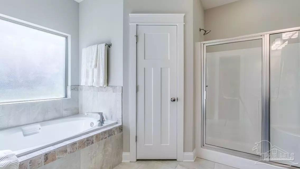 6305 Howie Way Pace, FL 32571 - Photo 16 of 29 Not actual home. Options and selections may vary.