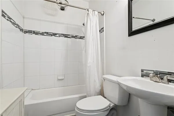 $440,000 | 9000 Green Street, New Orleans, LA 70118