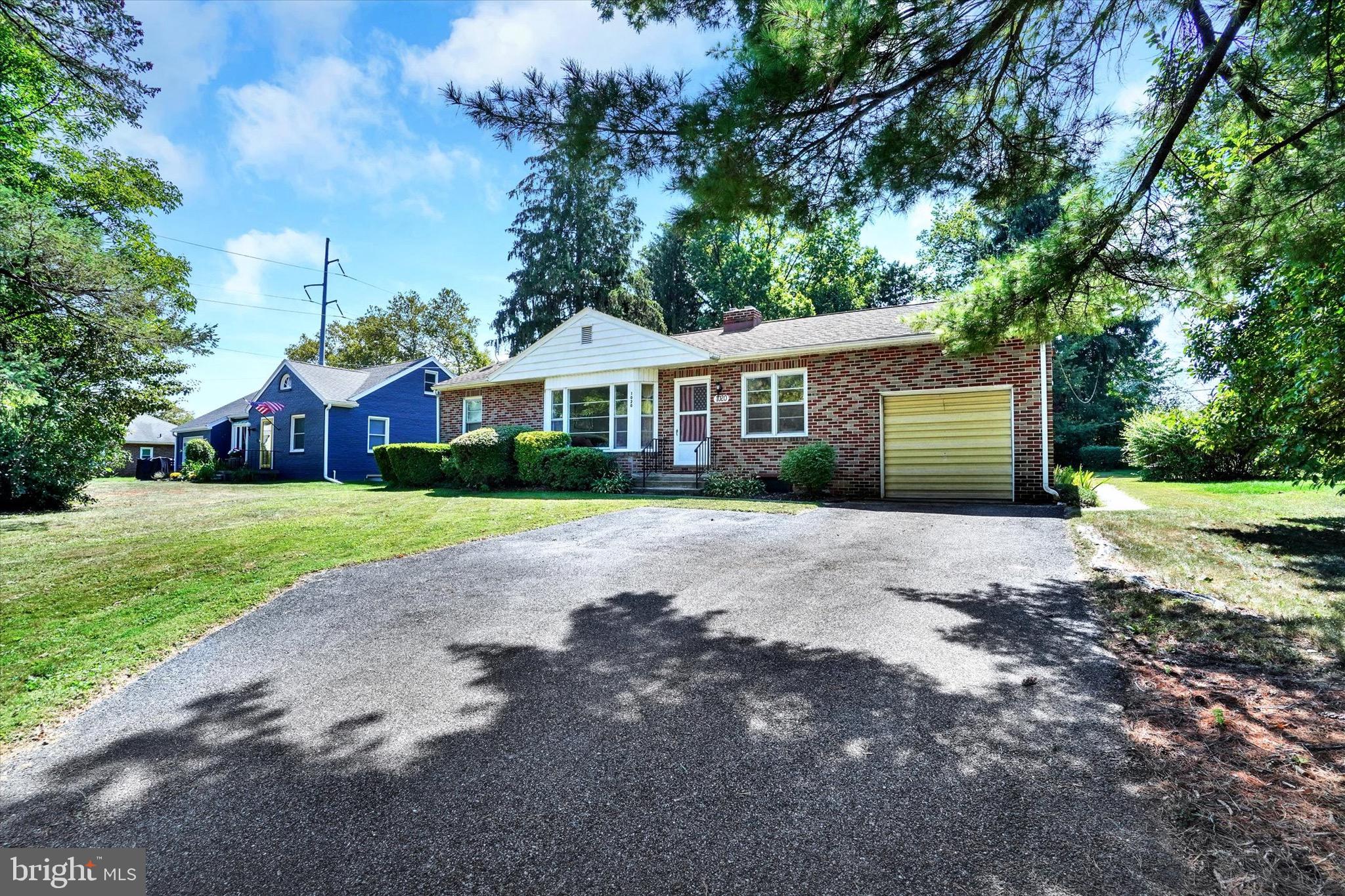 1020 Southern Road York, PA 17403 - Photo 3 of 29