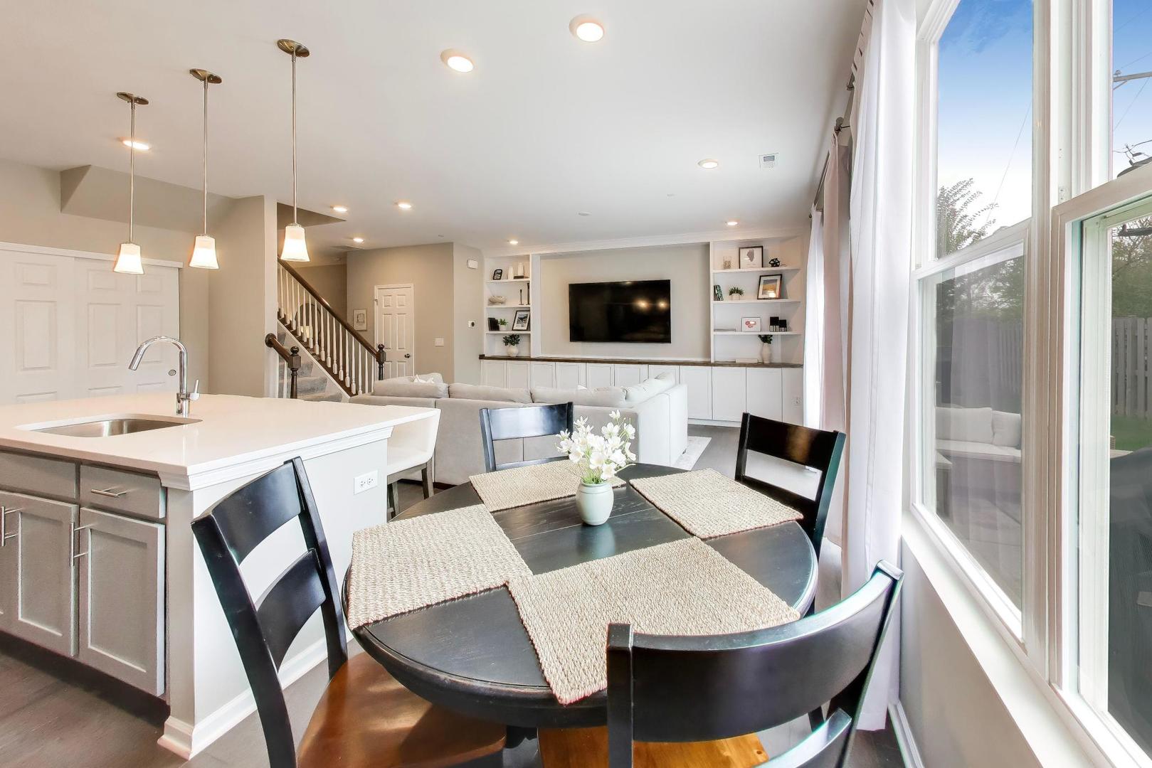 2539 Geranium Way Rolling Meadows, IL 60008 - Photo 11 of 31
