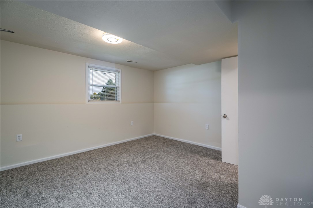 13864 Friend Road Germantown, OH 45327 - Photo 21 of 34 Gallery Image 21