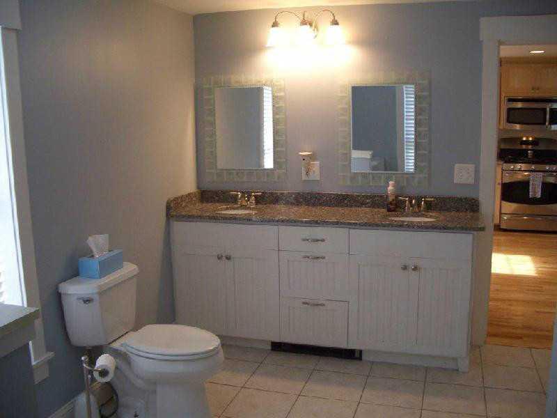 999 China Road Winslow, ME 04901 - Photo 6 of 17 Bathroom.