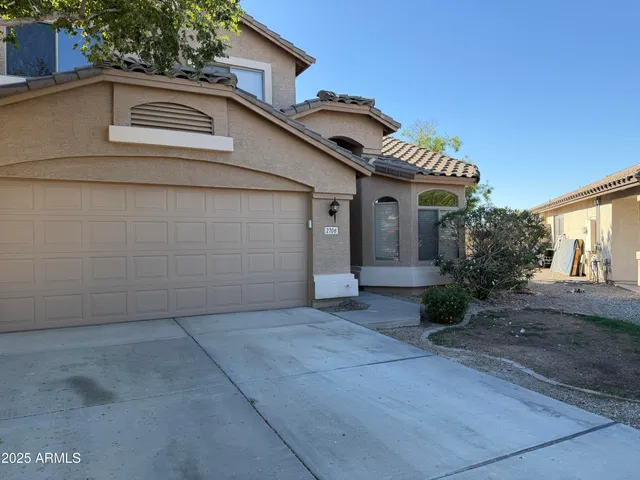 $2,100 | 2706 North 111th Lane, Avondale, AZ 85392
