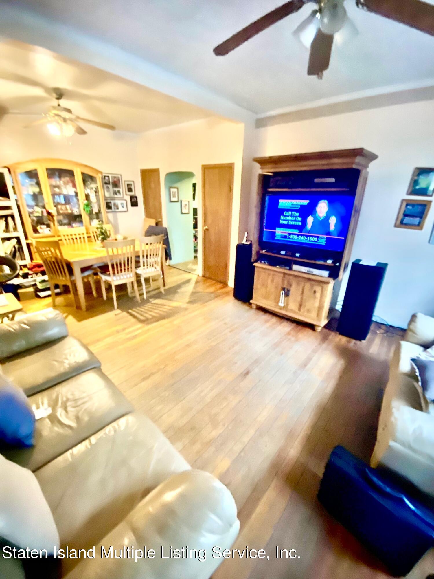 907 Richmond Road Staten Island, NY 10304 - Photo 4 of 17 RICHMOND RD 1