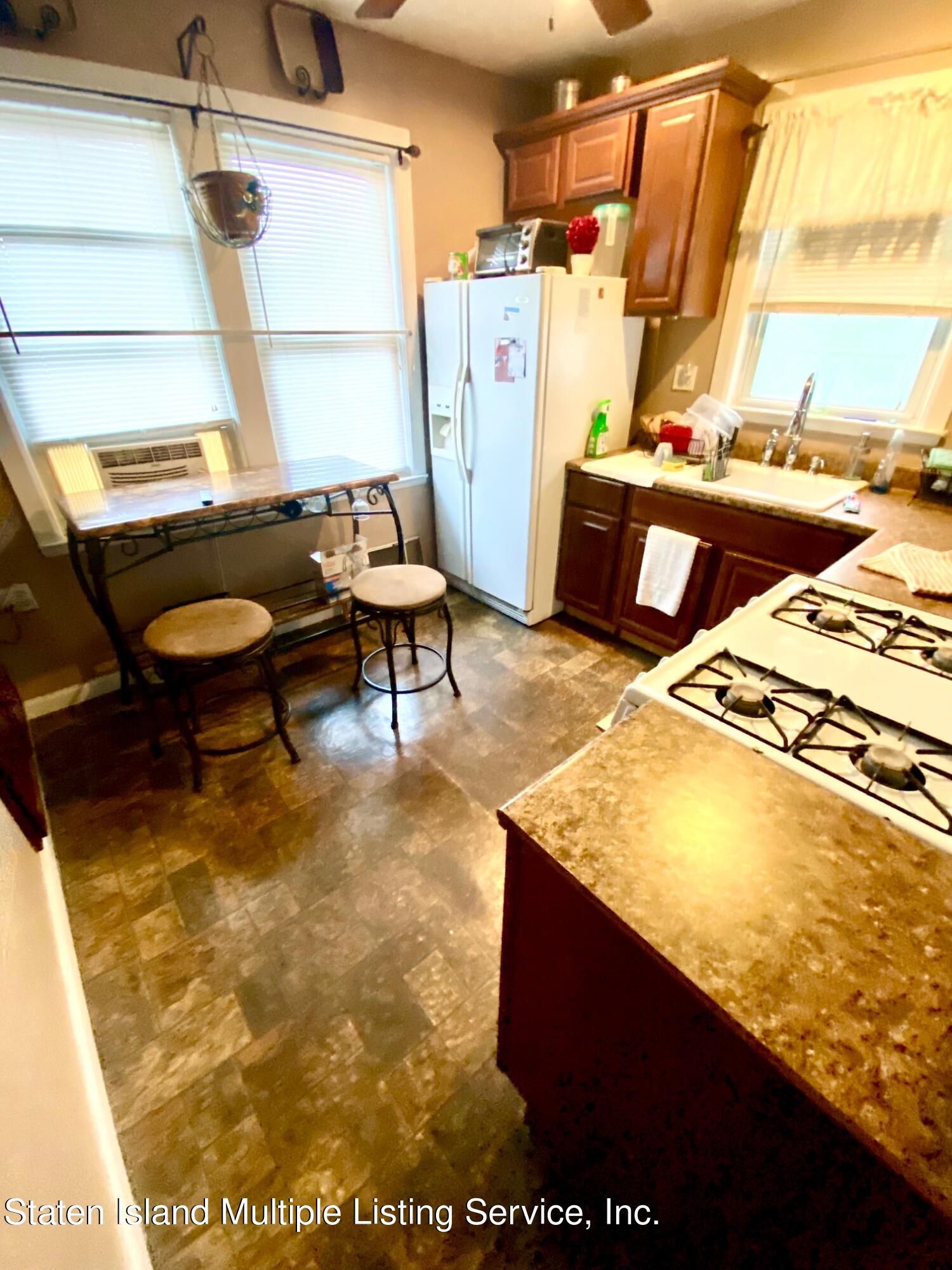 907 Richmond Road Staten Island, NY 10304 - Photo 9 of 17 RICHMOND RD 6