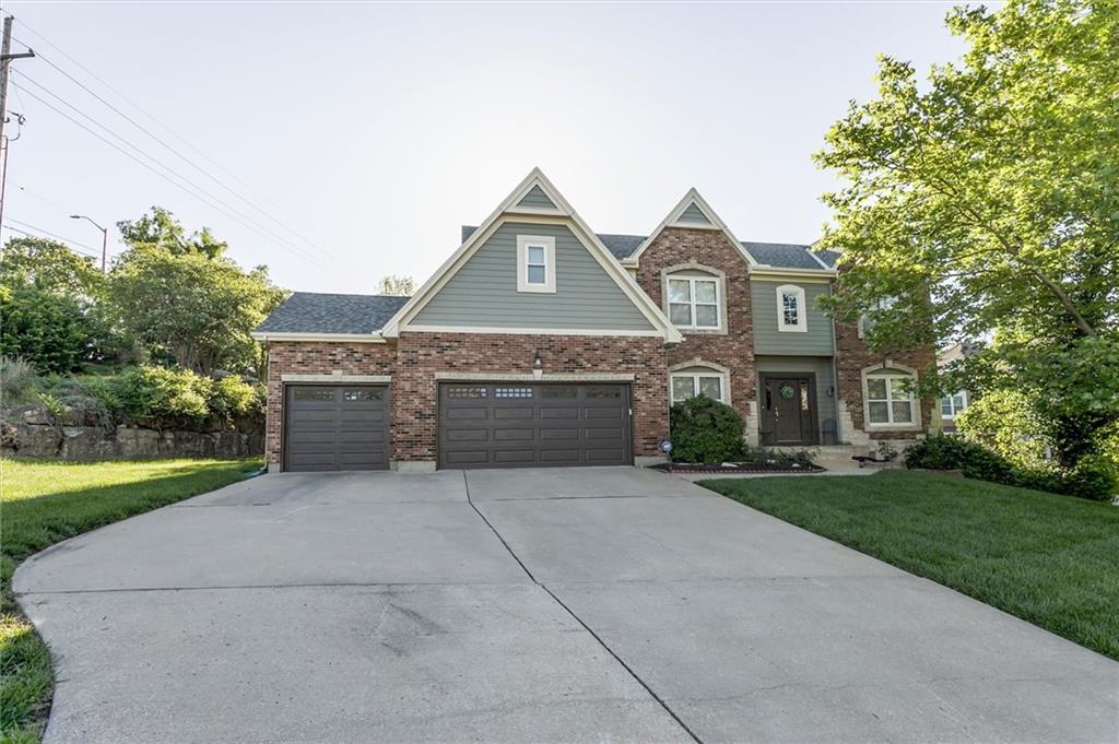 5501 Mullen Road Shawnee, KS 66216 - Photo 2 of 34