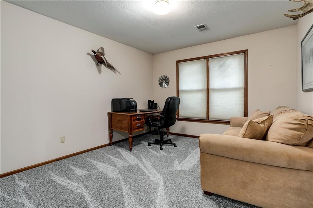 5501 Mullen Road Shawnee, KS 66216 - Photo 23 of 34