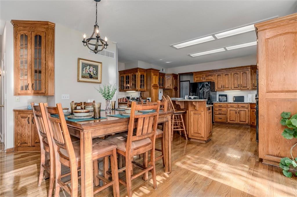 5501 Mullen Road Shawnee, KS 66216 - Photo 7 of 34