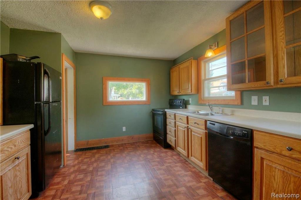 404 East Grand River Road Fowlerville, MI 48836 - Photo 14 of 28 Gallery Image 14
