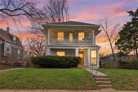 $329,000 | 4008 Charlotte Street, Kansas City, MO 64110