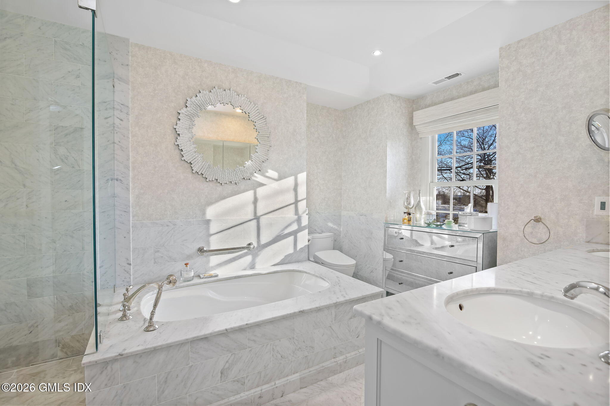 48 Spring Street, Unit 14 Greenwich, CT 06830 - Photo 17 of 26 Separate Shower