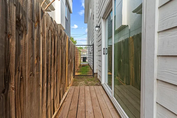 $299,000 | 1515 Egypt Street, Houston, TX 77009