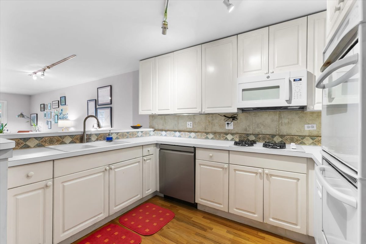 1812 South Federal Street, Unit 4 Chicago, IL 60616 - Photo 15 of 26