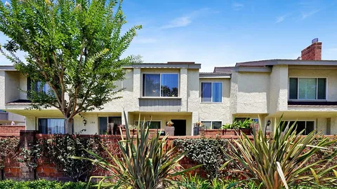 $639,900 | 1013 West Orangewood Avenue, Anaheim, CA 92802