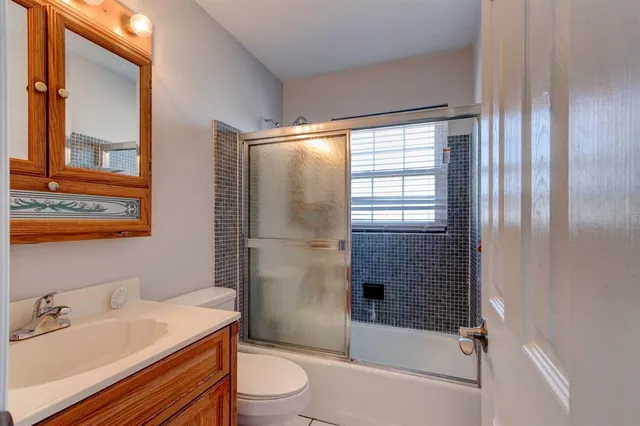 $270,000 | 888 West Coquina Drive, Daytona Beach, FL 32117