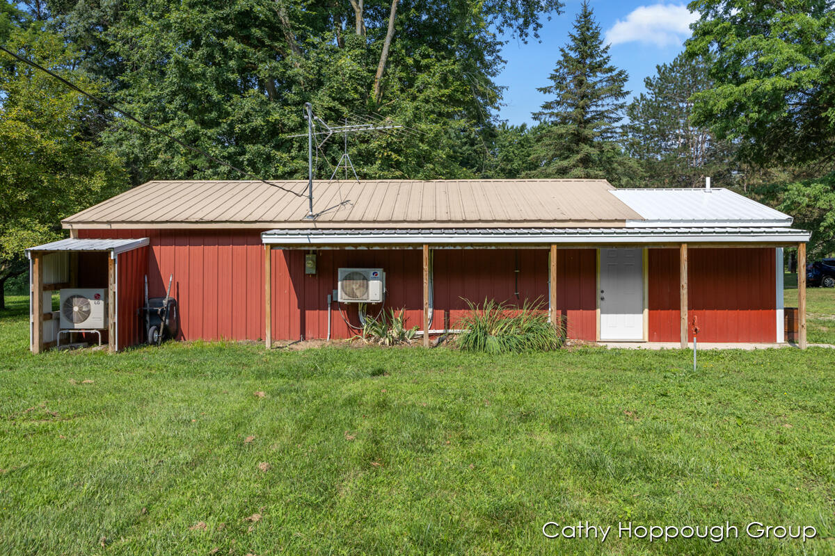 4154 Olmstead Road Ionia, MI 48846 - Photo 2 of 19 IMG_1000