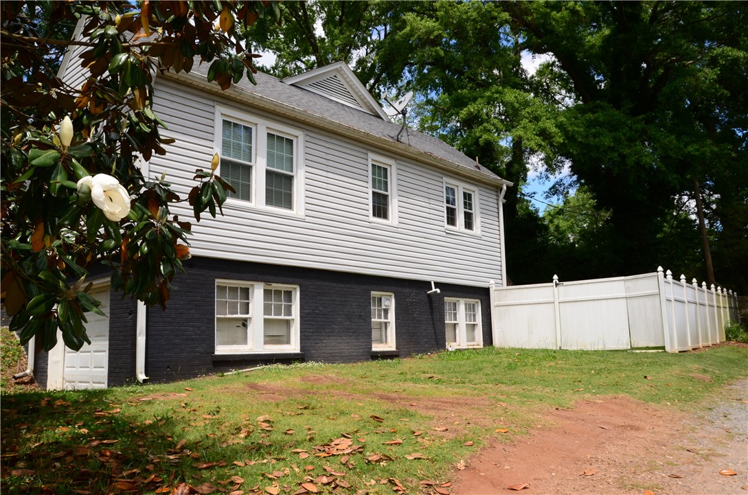 114 Virginia Circle Anderson, SC 29621 - Photo 2 of 14