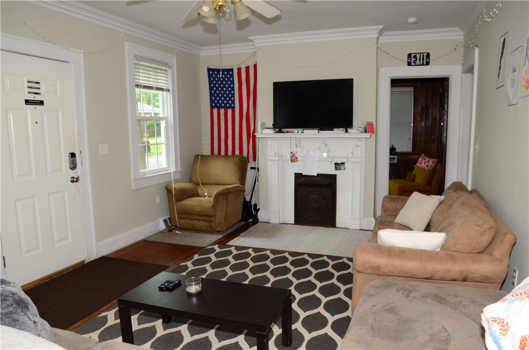 114 Virginia Circle Anderson, SC 29621 - Photo 3 of 14