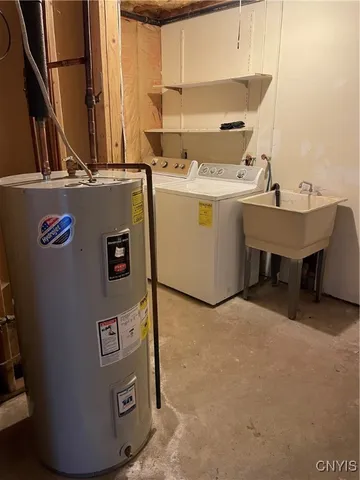 $179,900 | 3728 Pendulum Path, Clay, NY 13027