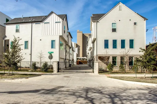 $3,300 | 1144 Lavender Ridge, Dallas, TX 75204
