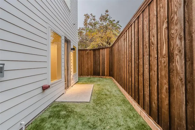 $3,300 | 1144 Lavender Ridge, Dallas, TX 75204