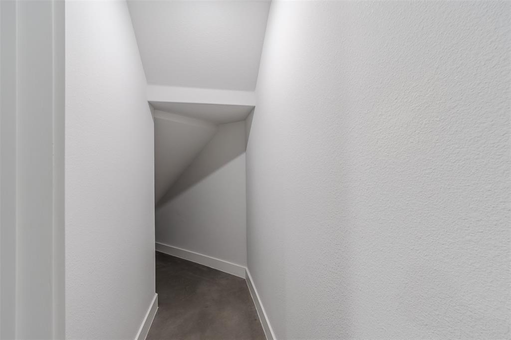 1144 Lavender Ridge Dallas, TX 75204 - Photo 18 of 18 a view of hallway