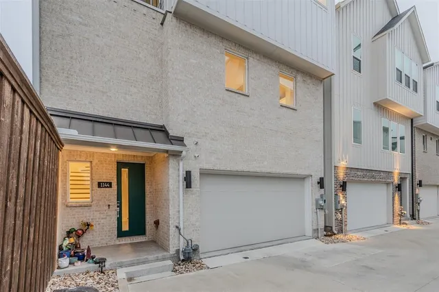 $3,300 | 1144 Lavender Ridge, Dallas, TX 75204