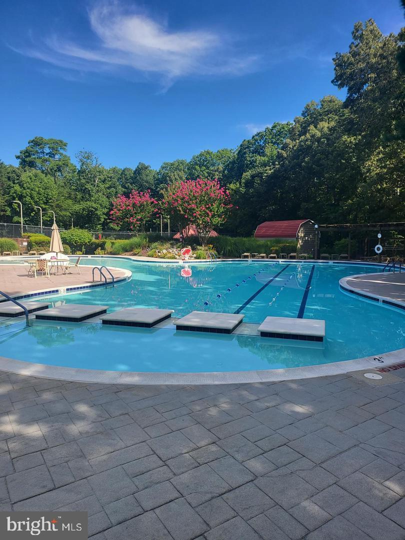 1352 Schooner Loop, Unit 1352 Solomons, MD 20688 - Photo 35 of 42 POOL!!