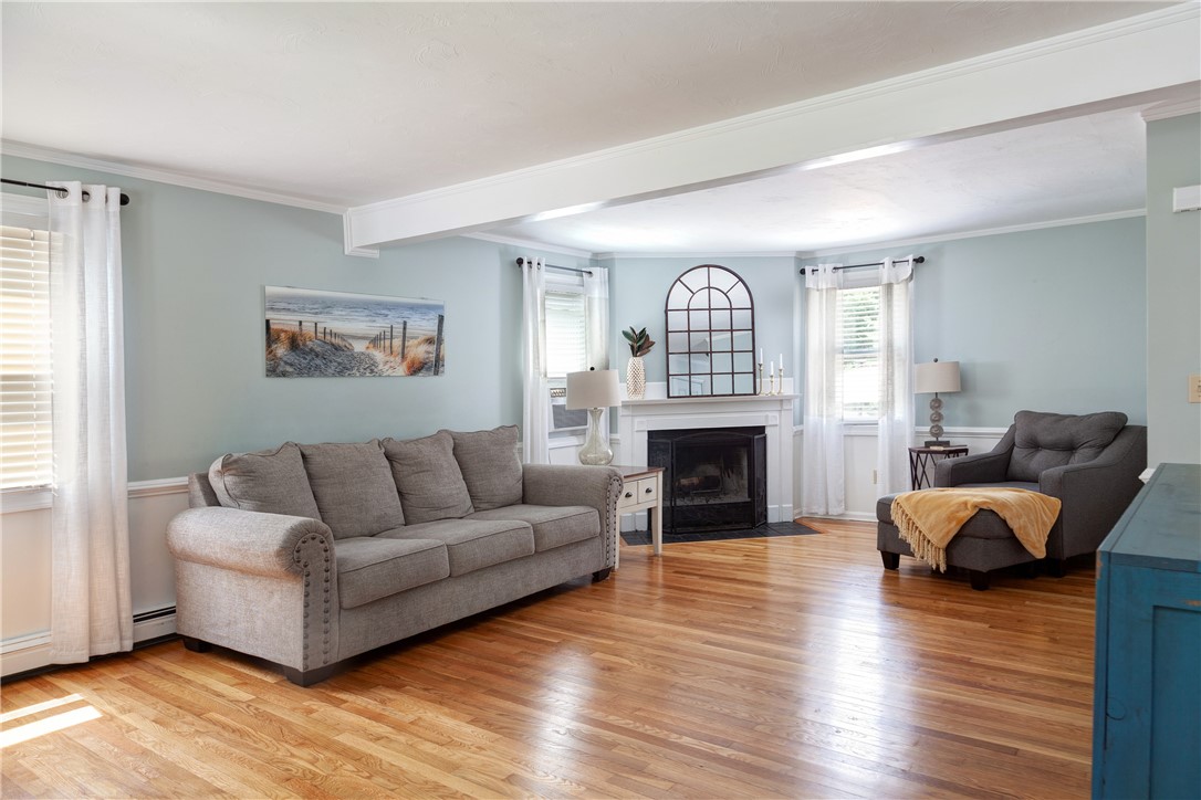 7 Oak Street Marion, MA 02738 - Photo 3 of 11