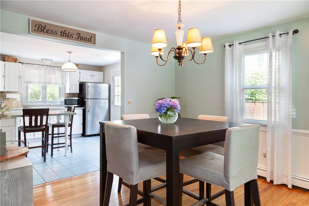 7 Oak Street Marion, MA 02738 - Photo 4 of 11