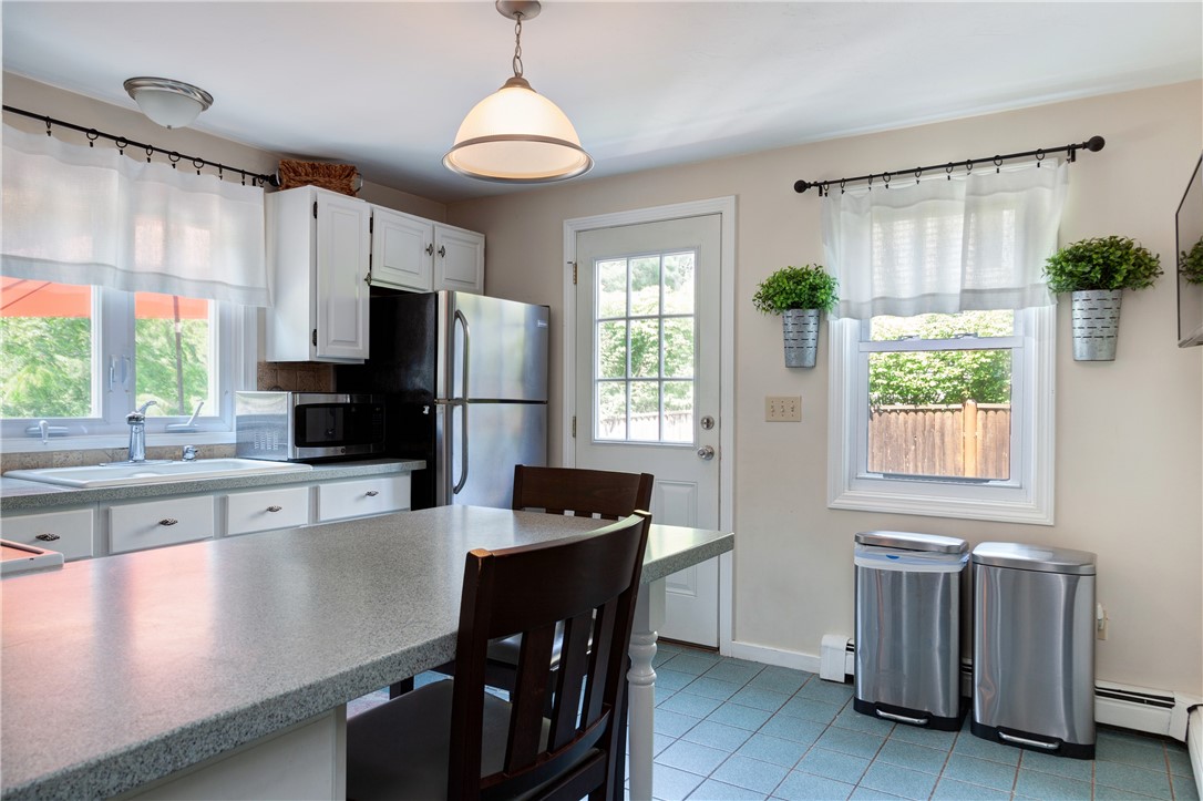 7 Oak Street Marion, MA 02738 - Photo 5 of 11